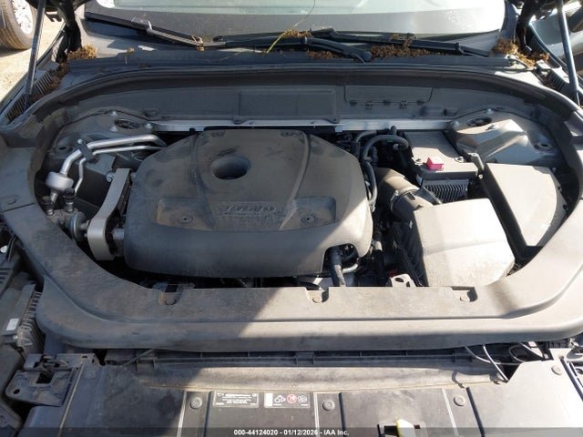 2018 VOLVO XC60 LYV102RKXJB086782 Photo 9