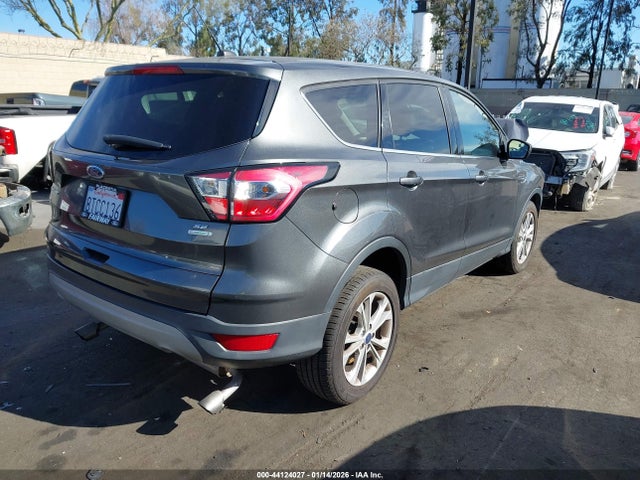1FMCU0GD1HUD66480 Ford ESCAPE SE