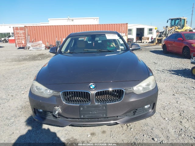 2013 Bmw 328i Xdrive მანქანა იყიდება აუქციონზე, vin: WBA3B3C56DF533406, აუქციონის ნომერი: 44124035
