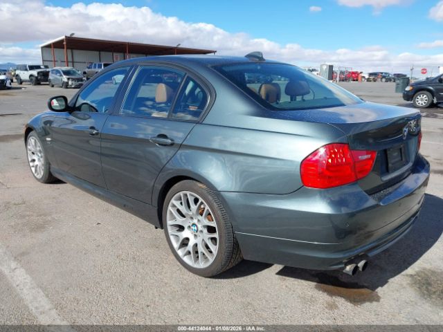 2011 BMW 328I WBAPK7C55BF195728 Photo 2