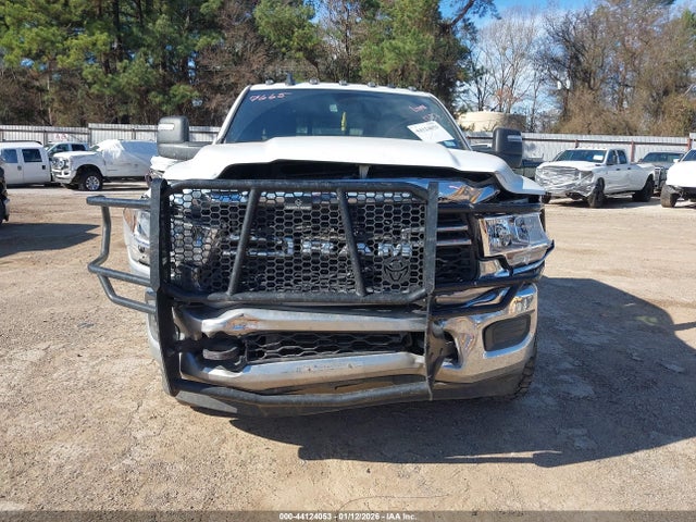 44124053 :رقم المزاد ، 3C6UR5CL0PG589025 vin ، 2023 Ram 2500 Tradesman  4x4 6'4 Box مزاد بيع