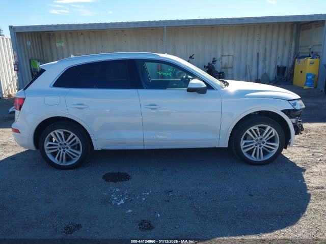 WA1BNAFY7J2005225 Audi Q5 2.0t Premium/2.0t Tech Premium