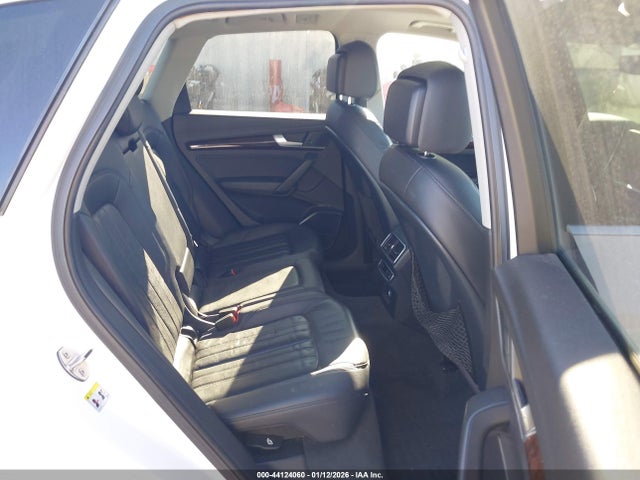 WA1BNAFY7J2005225 Audi Q5 2.0t Premium/2.0t Tech Premium