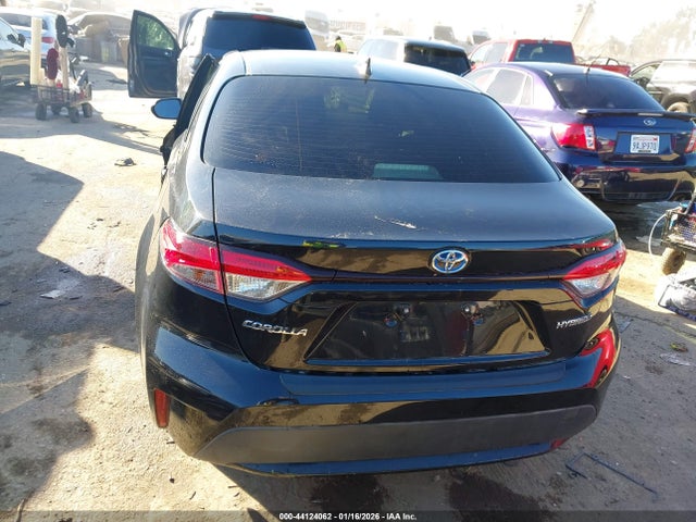 Toyota Corolla Hybrid Le 2021 JTDEAMDE0MJ002234 Image 16