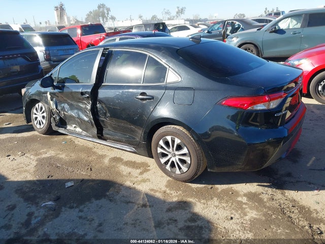 Toyota Corolla Hybrid Le 2021 JTDEAMDE0MJ002234 Image 3