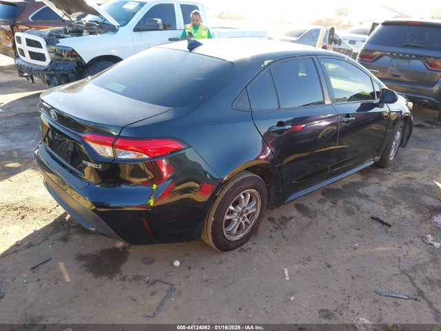 Toyota Corolla Hybrid Le 2021 JTDEAMDE0MJ002234 Image 4
