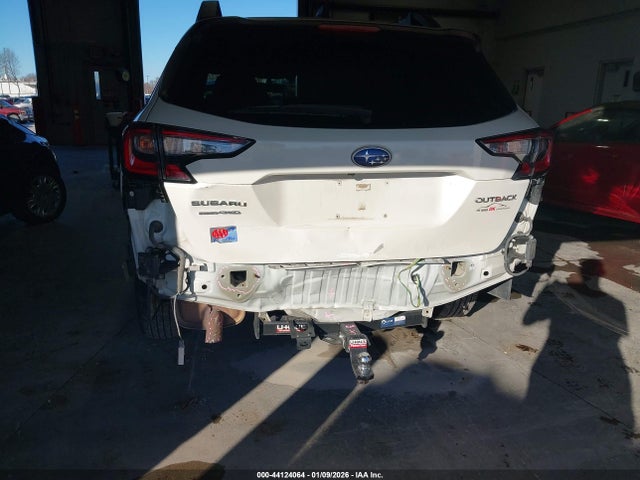 4S4BTANC1L3188289 Subaru Outback Limited