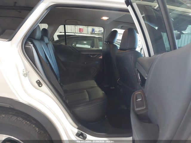 4S4BTANC1L3188289 Subaru Outback Limited