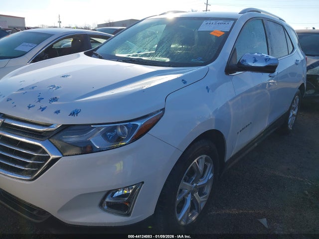 Продажа на аукционе авто 2019 Chevrolet Equinox Premier, vin: 3GNAXNEV6KS611316, номер лота: 44124083