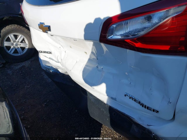 Продажа на аукционе авто 2019 Chevrolet Equinox Premier, vin: 3GNAXNEV6KS611316, номер лота: 44124083
