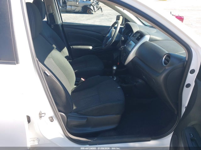 3N1CN7AP7KL838425 Nissan Versa 1.6 Sv