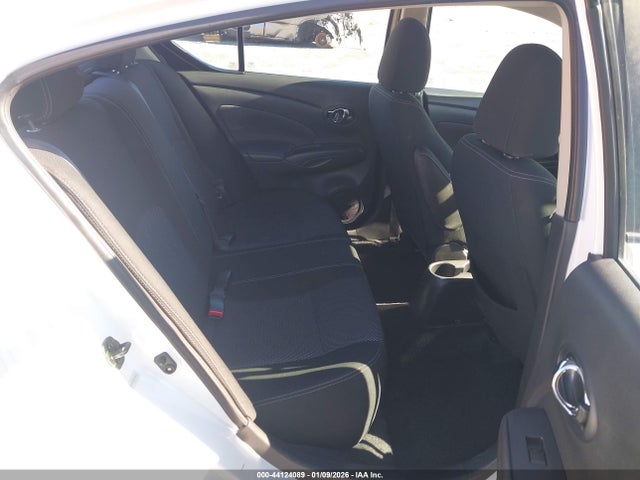 3N1CN7AP7KL838425 Nissan Versa 1.6 Sv