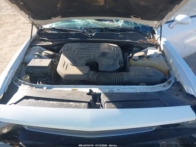 44124116 :رقم المزاد ، 2C3CDYAG7EH231917 vin ، 2014 Dodge Challenger Sxt مزاد بيع