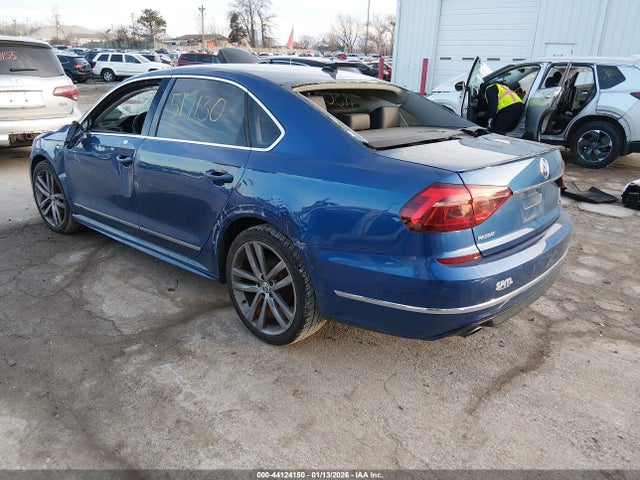 44124150 :رقم المزاد ، 1VWDT7A36HC073746 vin ، 2017 Volkswagen Passat 1.8t R-line مزاد بيع