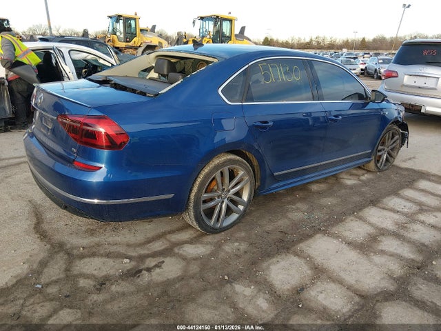 44124150 :رقم المزاد ، 1VWDT7A36HC073746 vin ، 2017 Volkswagen Passat 1.8t R-line مزاد بيع