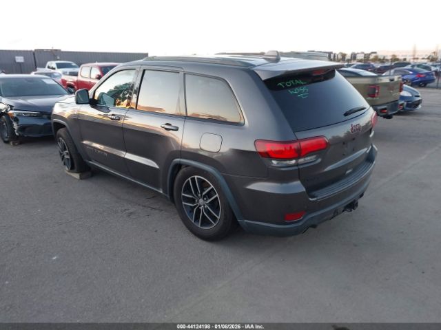 2018 JEEP GRAND CHEROKEE 1C4RJFLT3JC258381 Photo 2