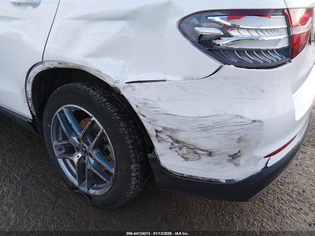 WDC0G4KB4JV061917 Mercedes-Benz Glc 300 4matic