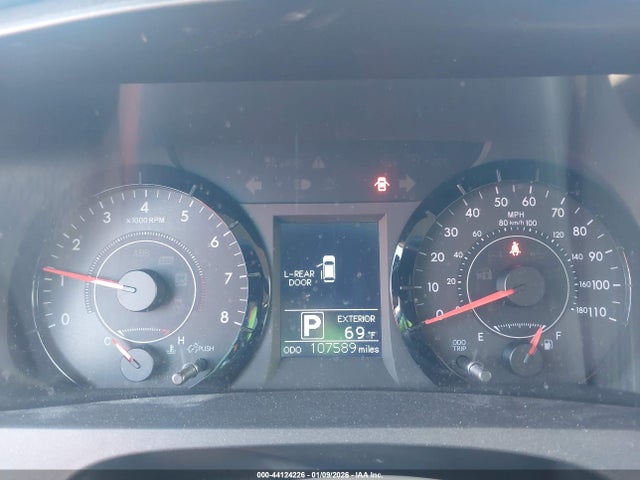 5TDKZ3DC7HS842766 Toyota Sienna Le 8 Passenger
