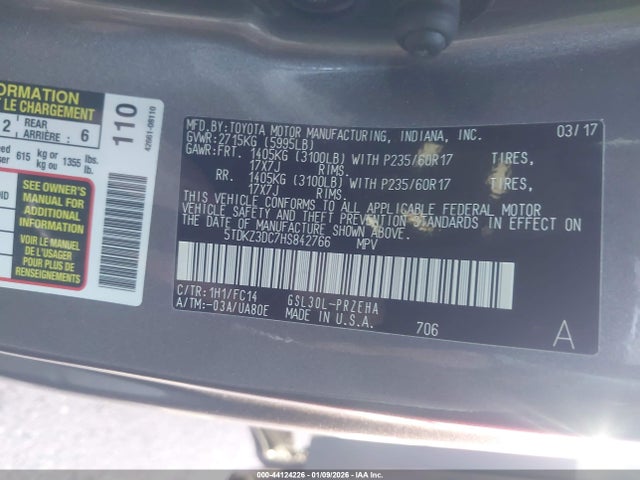 5TDKZ3DC7HS842766 Toyota Sienna Le 8 Passenger