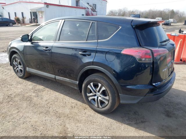2018 TOYOTA RAV4 JTMRFREV9JD255688 Photo 2