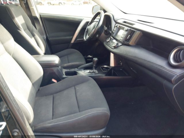 2018 TOYOTA RAV4 JTMRFREV9JD255688 Photo 4