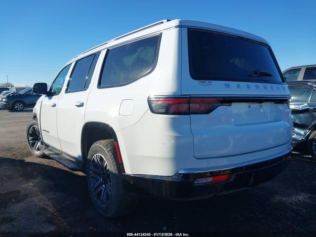 2024 JEEP WAGONEER 1C4SJVAP9RS179137 Photo 2