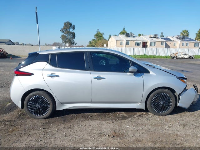 1N4CZ1CV0RC556343 Nissan Leaf Sv Plus