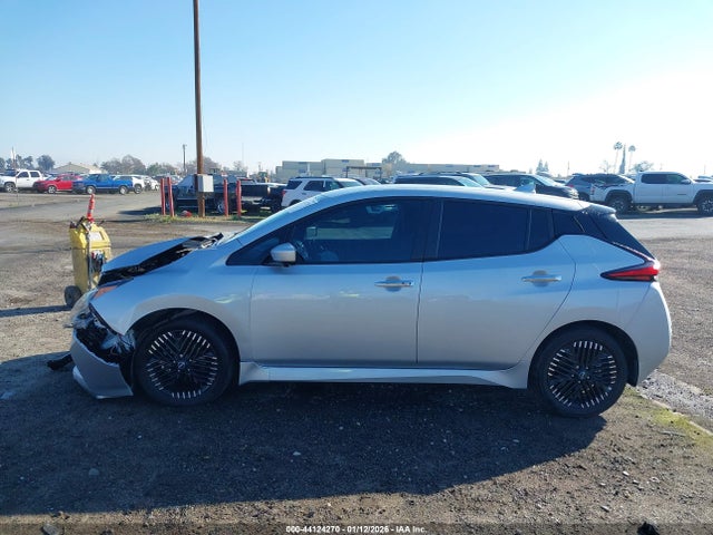 1N4CZ1CV0RC556343 Nissan Leaf Sv Plus