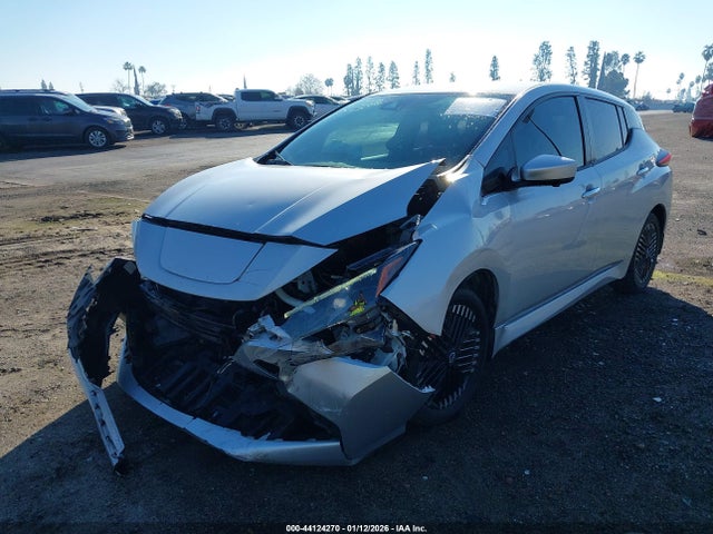 2024 NISSAN LEAF 1N4CZ1CV0RC556343 Photo 1
