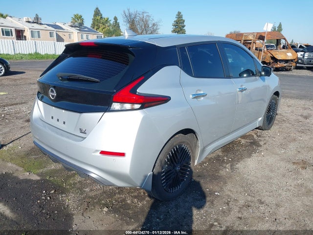 2024 NISSAN LEAF 1N4CZ1CV0RC556343 Photo 3