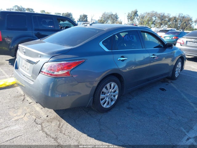 1N4AL3AP2FN384843 Nissan Altima 2.5 S