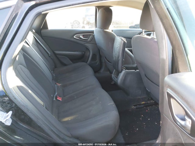 Aukcja sprzedaży 2015 Chrysler 200 Limited, vin: 1C3CCCAB7FN637781, numer aukcji: 44124292