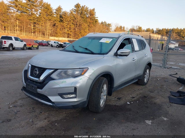 Nissan ROGUE SV 2018 KNMAT2MV8JP517682 Image 2