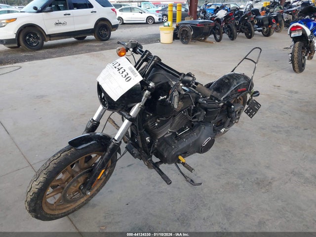 1HD1GS819HC306275 Harley-Davidson FXDLS