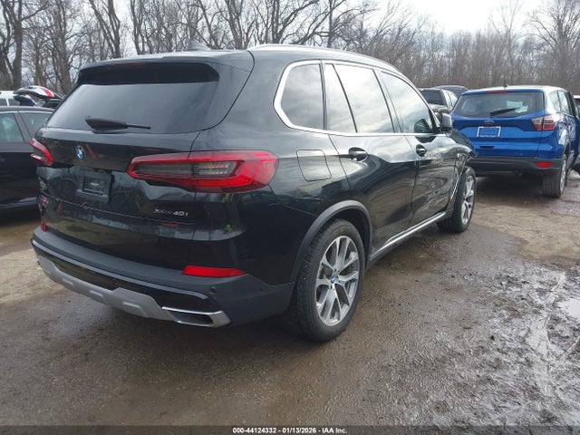 2019 BMW X5 5UXCR6C5XKLL53925 Photo 3