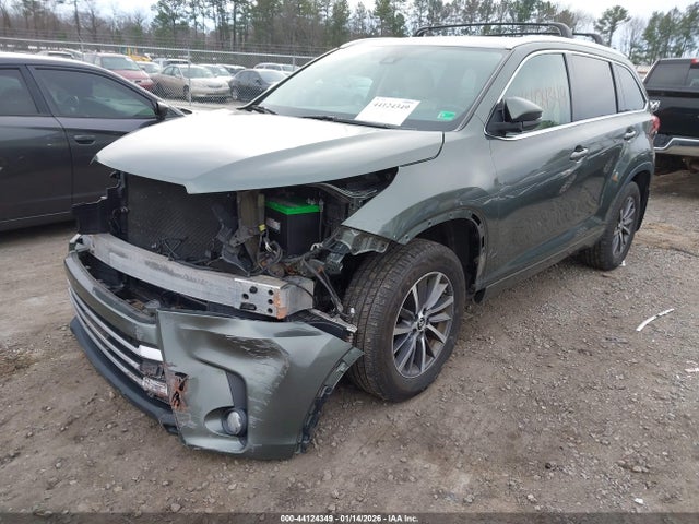 5TDJZRFH9HS463288 Toyota Highlander Xle