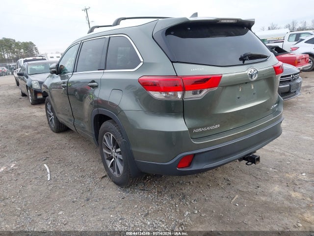 5TDJZRFH9HS463288 Toyota Highlander Xle