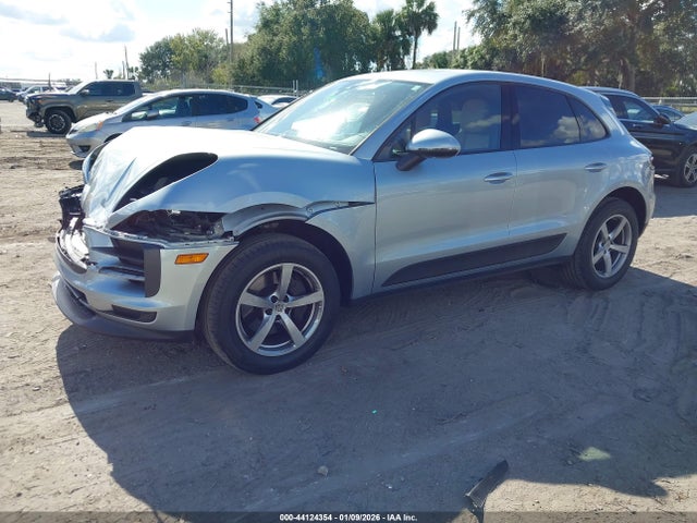 2021 PORSCHE MACAN WP1AA2A55MLB00511 Photo 1