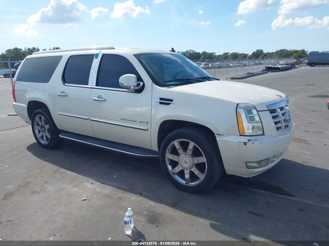 2008 CADILLAC ESCALADE ESV 1GYFK66818R130925 Photo 0