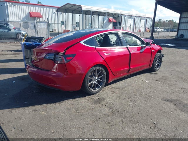 Продаж на аукціоні авто 2018 Tesla Model 3, vin: 5YJ3E1EA9JF153808, номер лоту: 44124402