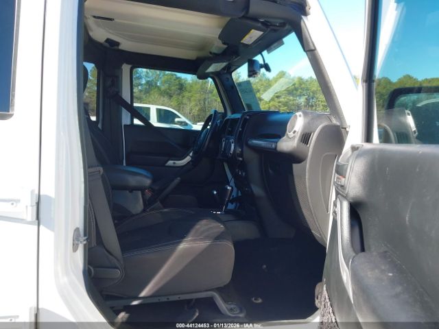 2018 JEEP WRANGLER JK UNLIMITED 1C4BJWFG3JL839203 Photo 4