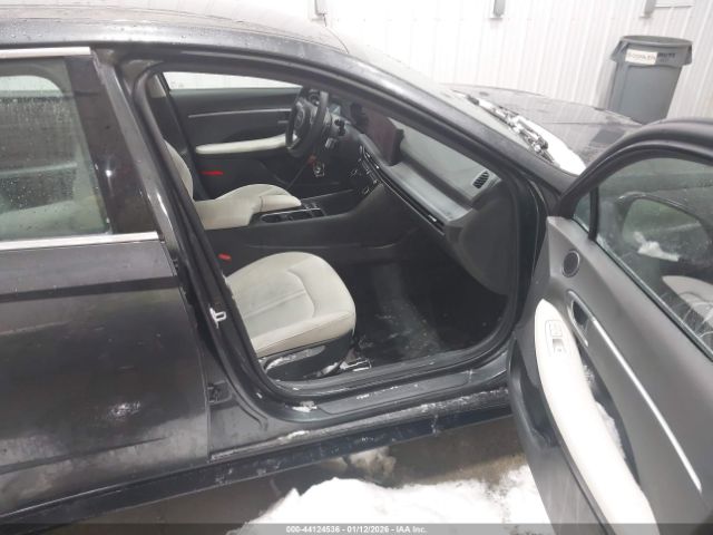 2025 HYUNDAI SONATA KMHL64JA0SA495755 Photo 4