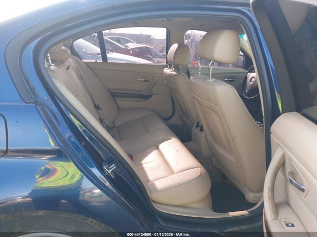 Продаж на аукціоні авто 2011 Bmw 328i, vin: WBAPH5C5XBF093120, номер лоту: 44124550