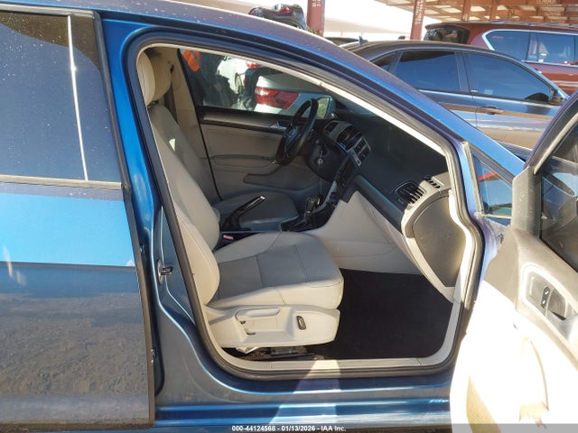 3VW2A7AUXFM015561 Volkswagen Golf Tdi S 4-door