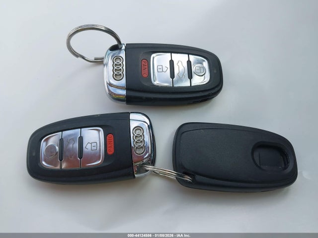 2009 AUDI A5 WAUDK78TX9A021218 Photo 10