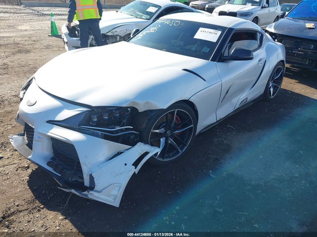 2022 TOYOTA GR SUPRA WZ1DB0C0XNW052278 Photo 1