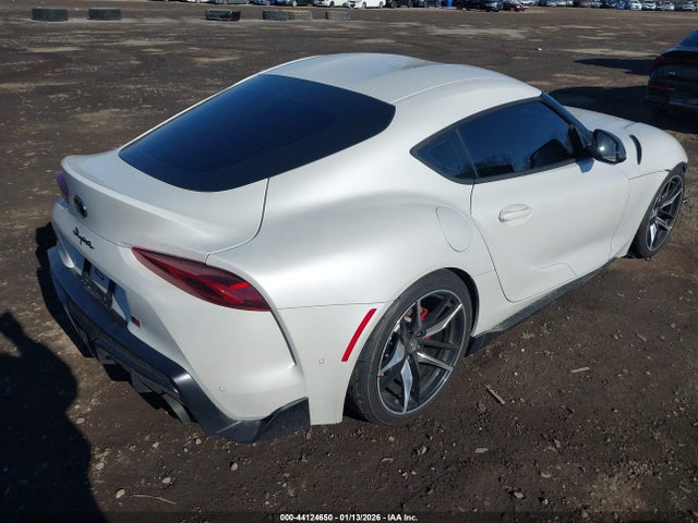 2022 TOYOTA GR SUPRA WZ1DB0C0XNW052278 Photo 3