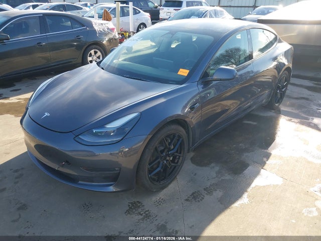 44124774 :رقم المزاد ، 5YJ3E1EB2NF201938 vin ، 2022 Tesla Model 3 Long Range Dual Motor All-wheel Drive مزاد بيع