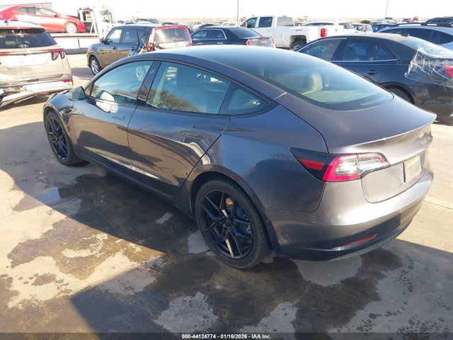 44124774 :رقم المزاد ، 5YJ3E1EB2NF201938 vin ، 2022 Tesla Model 3 Long Range Dual Motor All-wheel Drive مزاد بيع