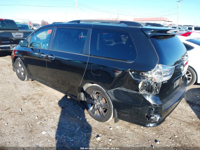 5TDXK3DC3FS624279 Toyota Sienna Se 8 Passenger